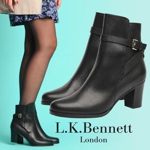 SUPER SOFT Pebbled Leather Buckle Ankle Boot